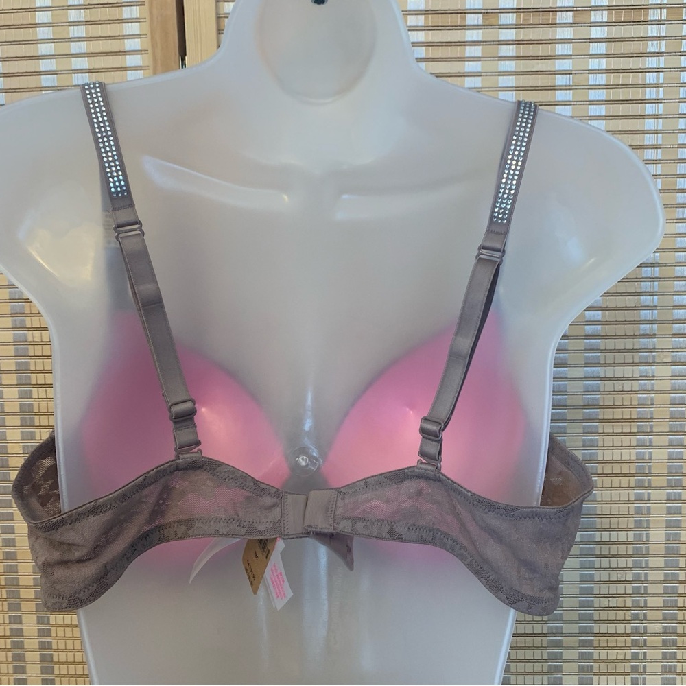 VS PINK wear everywhere push up bra NWT - Picture 5 of 5